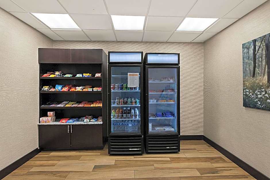 Comfort Inn & Suites - Newcastle