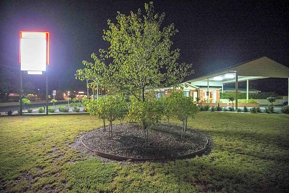 Rose Garden Motel
