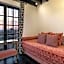 Villa Garita, 6BR Designer Villa with Heated Pool in Centro