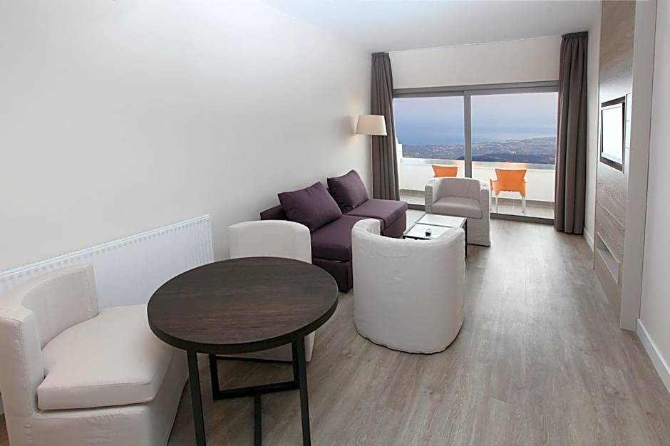 Droushia Heights Hotel