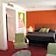 The New Midi Hotel