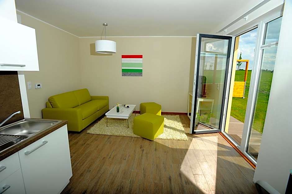 Black Bridge Hotel Apartment