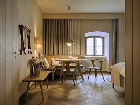 Deluxe Junior Suite