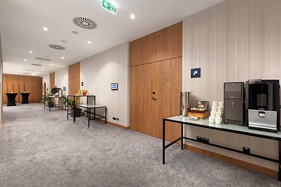 Hampton by Hilton Lodz City Center
