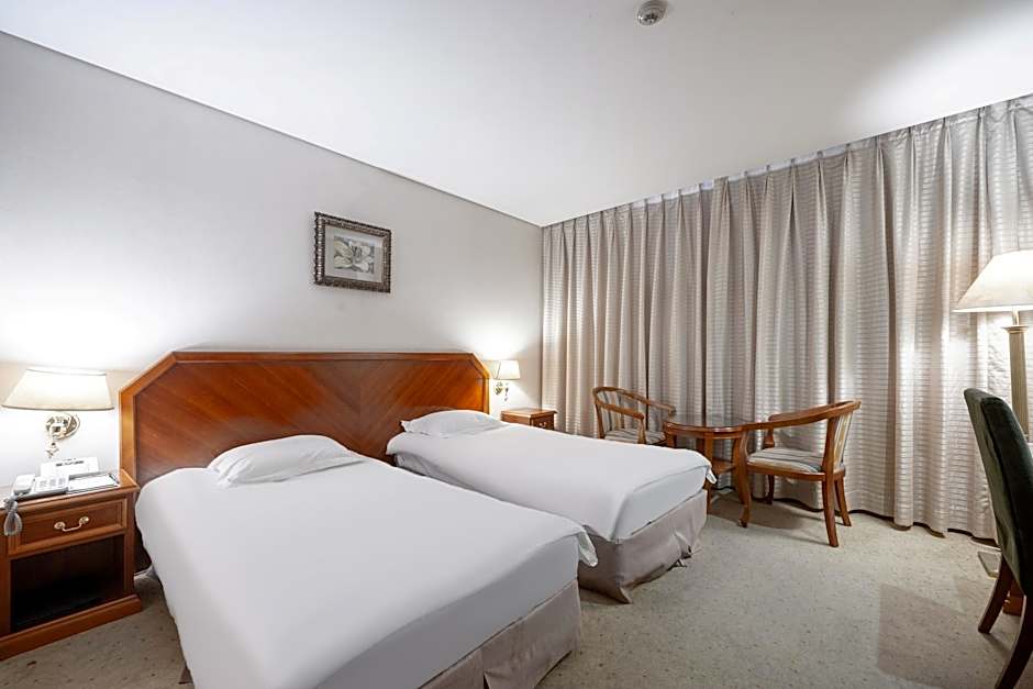Onyang Hot Spring Hotel