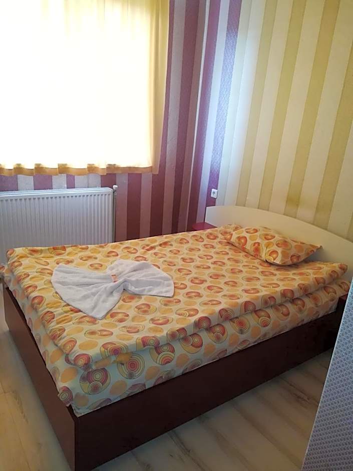 Хотелски Комплекс Родина