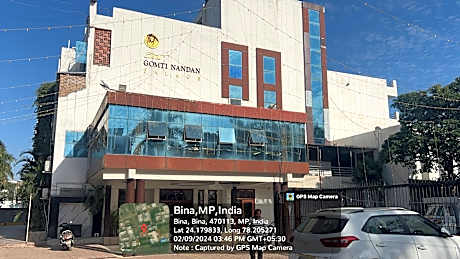 Hotel Gomti Nandan Palace