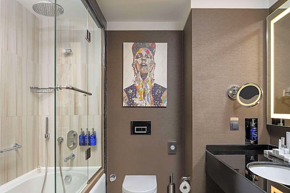 RADISSON BLU LEOGRAND HOTEL