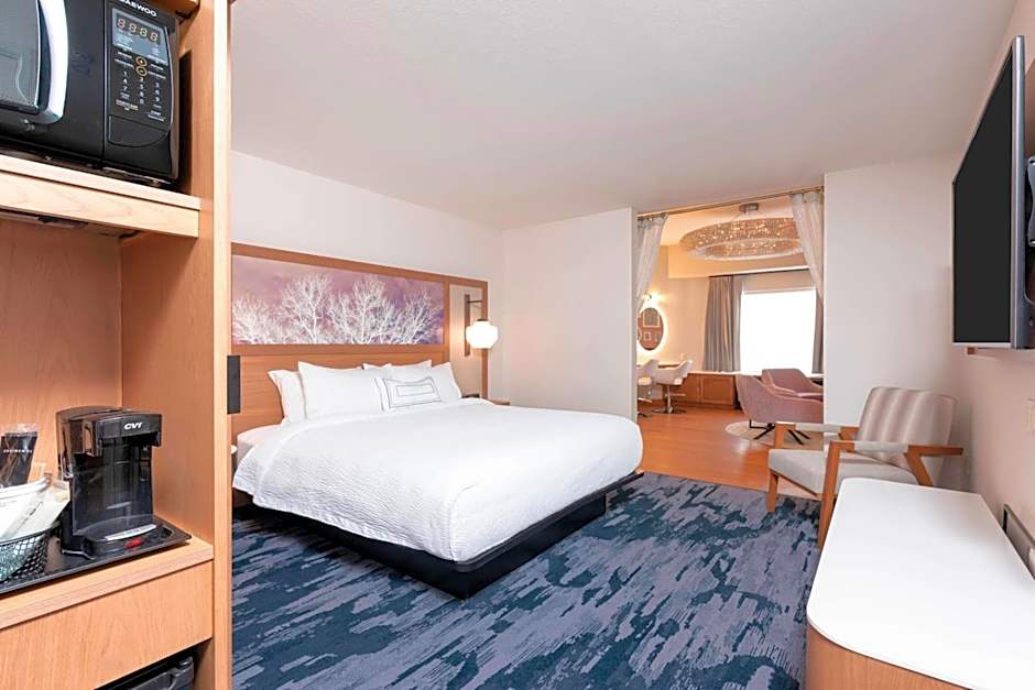 Fairfield Inn & Suites by Marriott Fair Oaks Farms