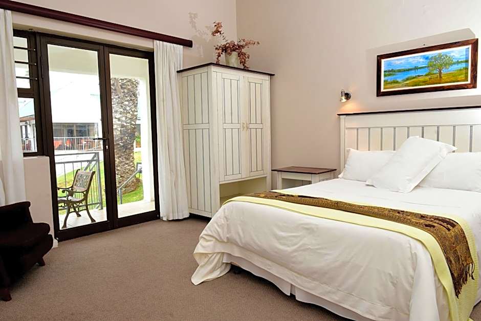 Riviera Hotel & Chalets