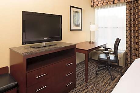 King Room - Hearing Accessible/Non-Smoking