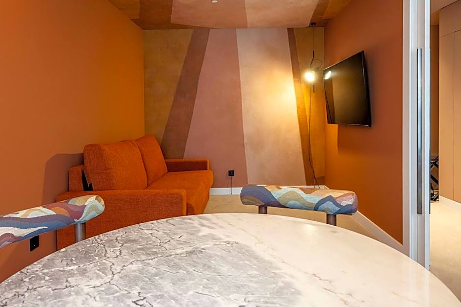 Cenica Porto Hotel, Curio Collection by Hilton