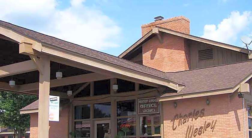 Charles Wesley Motor Lodge Broken Bow