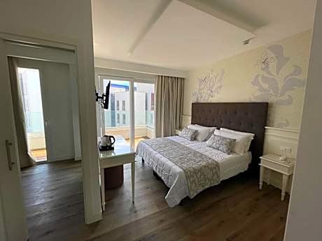 Family Suite with Balcony