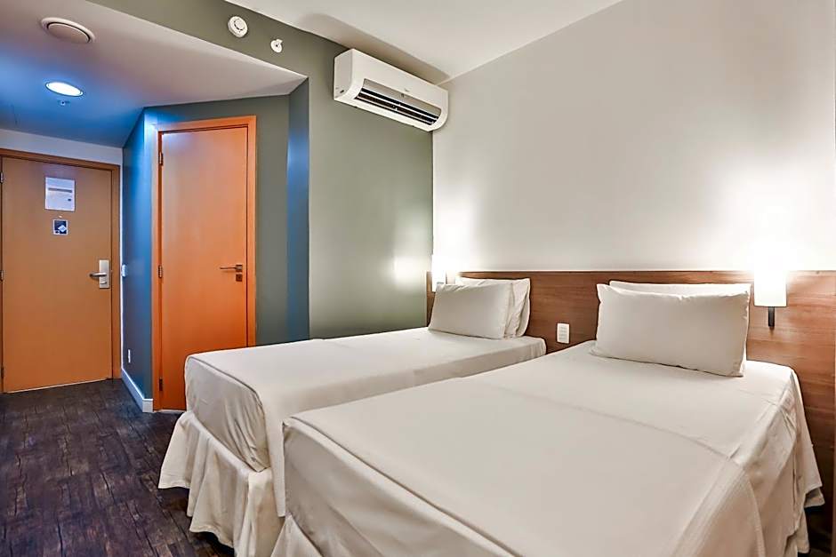 San Diego Express Barro Preto