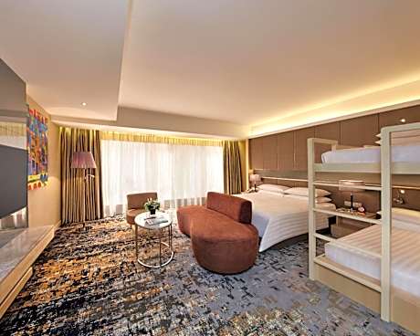 Family Room with Premium Leisure Lounge Access (2 adults + 2 child breakfast)