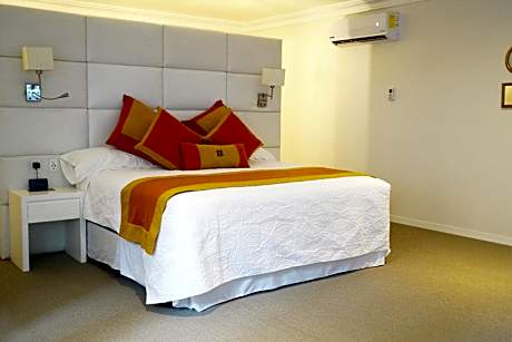Standard with 1 King Bed