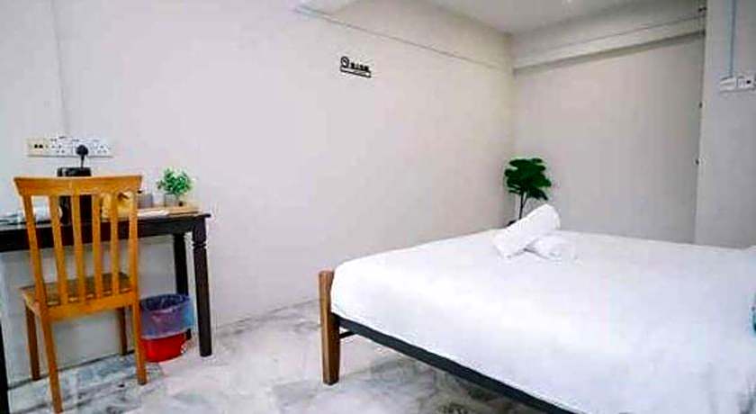 OYO 89874 Gs Golden Star Hotel