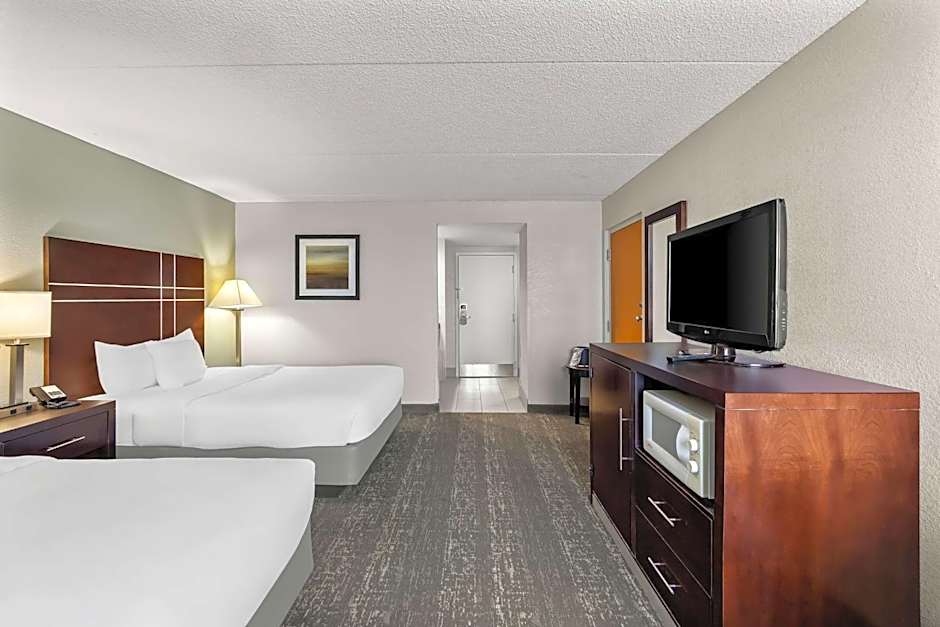 Best Western Luxbury Inn-Fort Wayne
