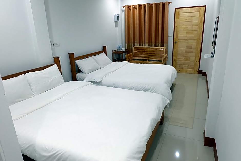 Baan Kru Toom Hotel