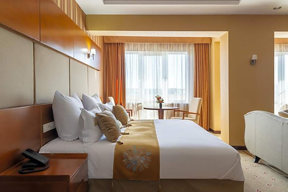 Grand Aiser Hotel
