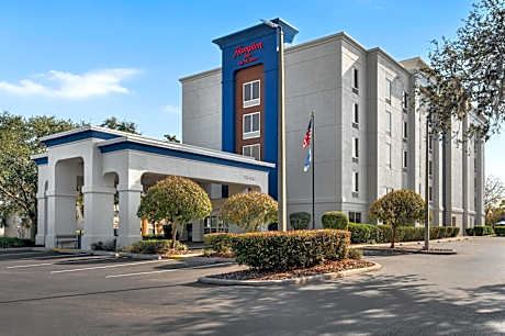 Hampton Inn By Hilton Leesburg