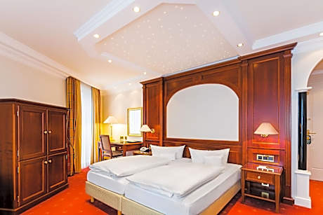 Deluxe Junior Suite