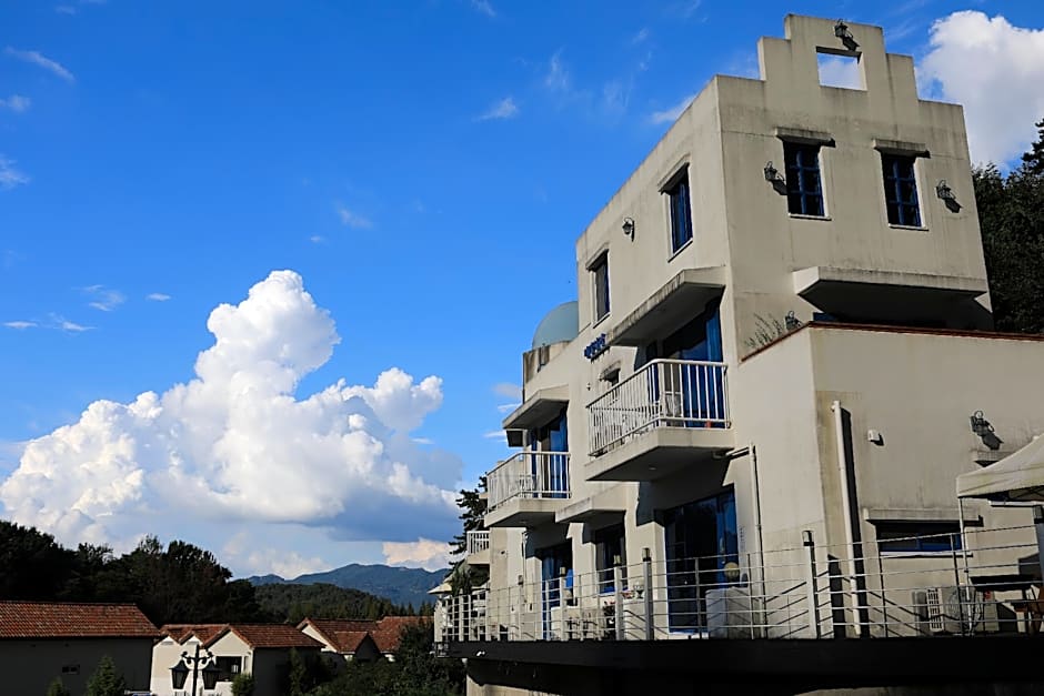 Damyang Thirasia Pension