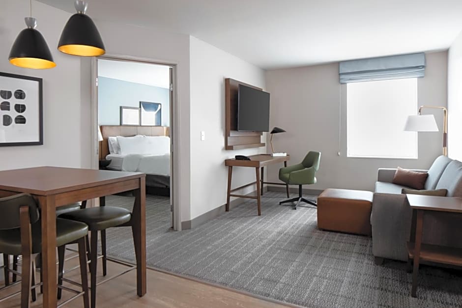 Staybridge Suites - Iowa City - Coralville, an IHG Hotel