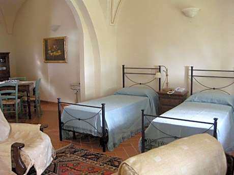 One-Bedroom Apartment with Garden View