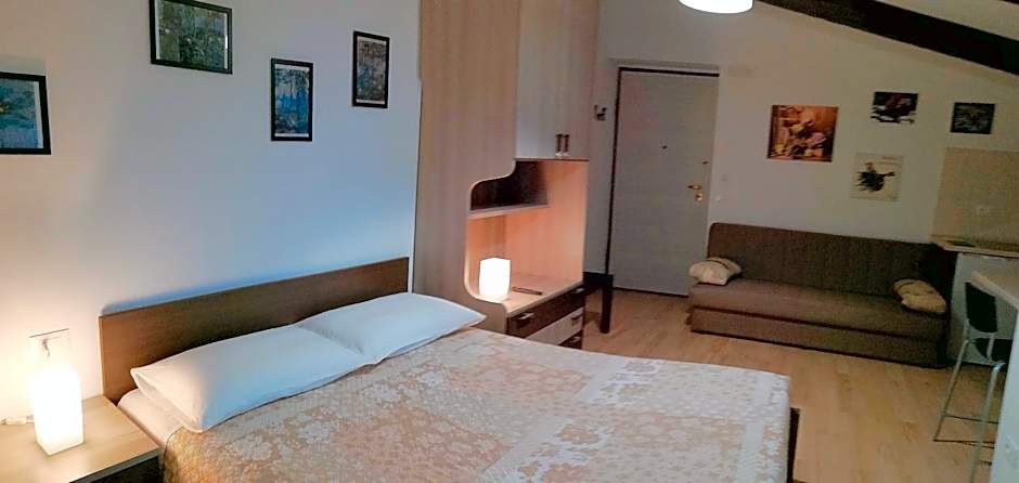 Photo 1 of 4 of Studio Apartment