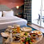 Warwick Palm Beach Hotel