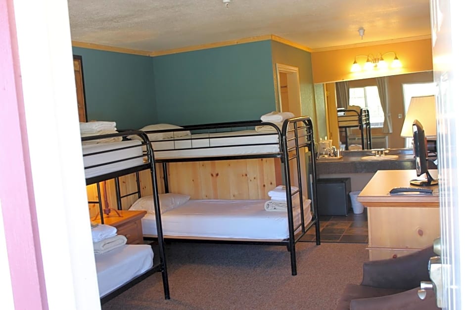 Whitney Portal Hotel And Hostel