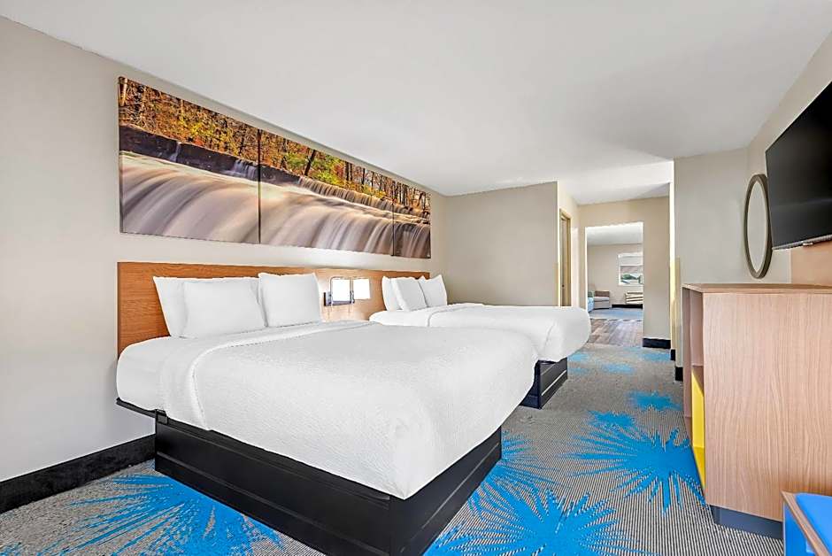 Days Inn by Wyndham Mitchell SD
