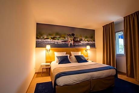 Large Double Room