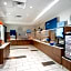 Holiday Inn Express And Suites Atlanta Arpt Ne - Hapeville By IHG