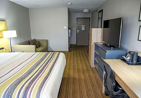 King Bed-Studio Suite-Whirlpool-Non Smoking