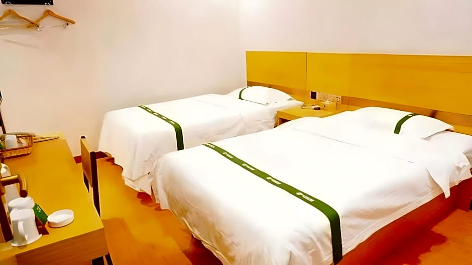 GreenTree Inn Dalian North Railway Station Express Hotel