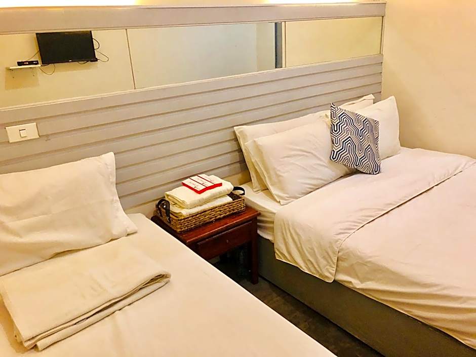 Photo 1 of 5 of Triple Room