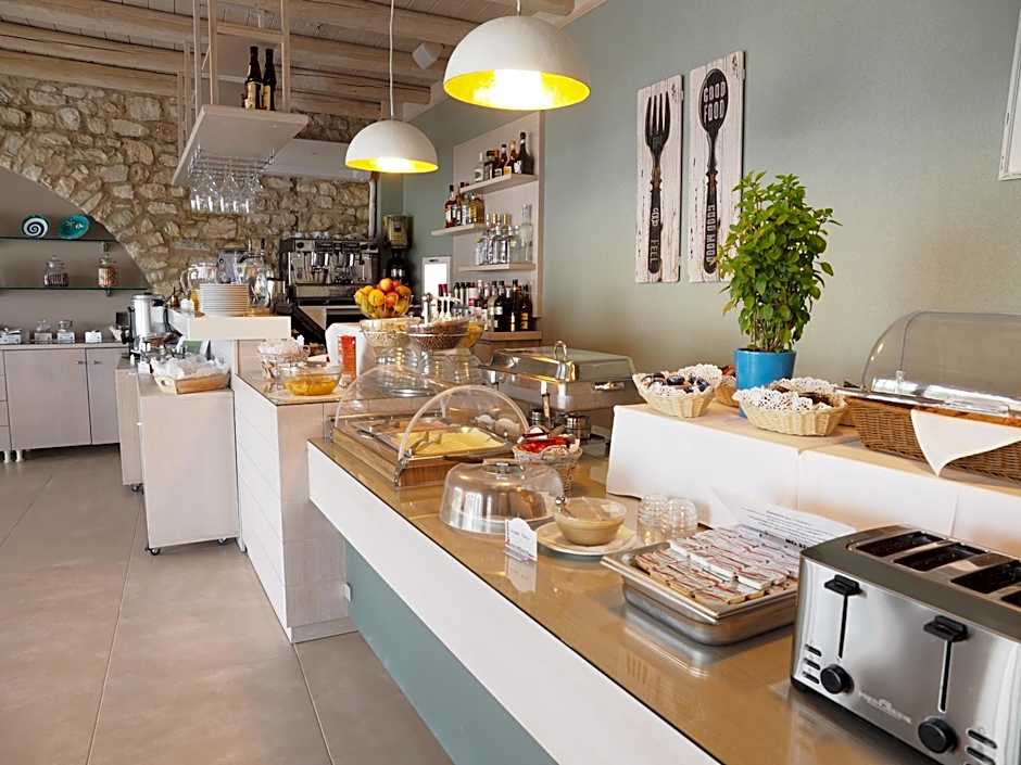 Amaryllis Beach Hotel