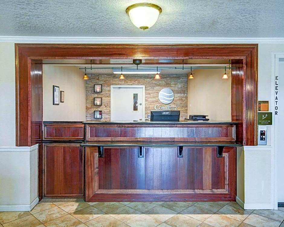 Comfort Inn Redding Near I-5