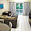 Mango Tree Holiday Apartments