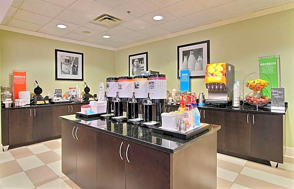 Hampton Inn By Hilton Savannah-I-95/Richmond Hill