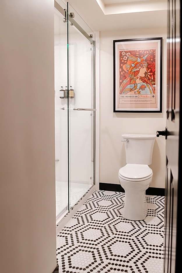 UNCOMMONER HOTEL by Reverie Boutique Collection