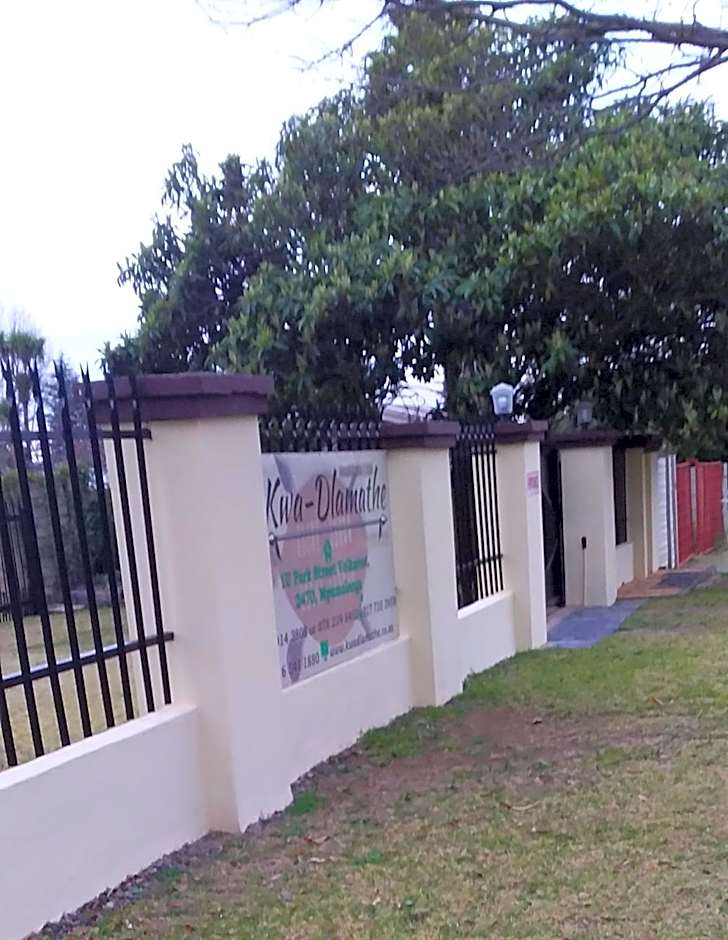 Kwa-Dlamathe Guesthouse