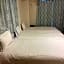 honeys guest house elevator , wash machine, huge closet space, private bathroom, walk to skytree in 10 minutes