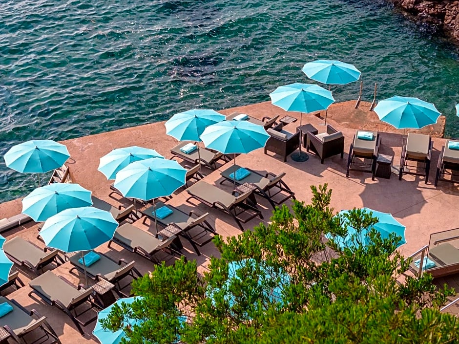 Tiara Miramar Beach Hotel & Spa