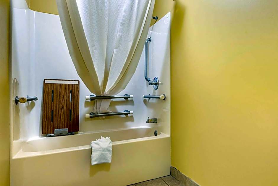 Econo Lodge Louisville Airport