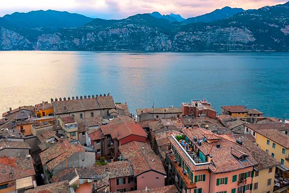 Hotel Lago Di Garda