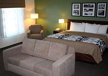 Sleep Inn & Suites Garden City